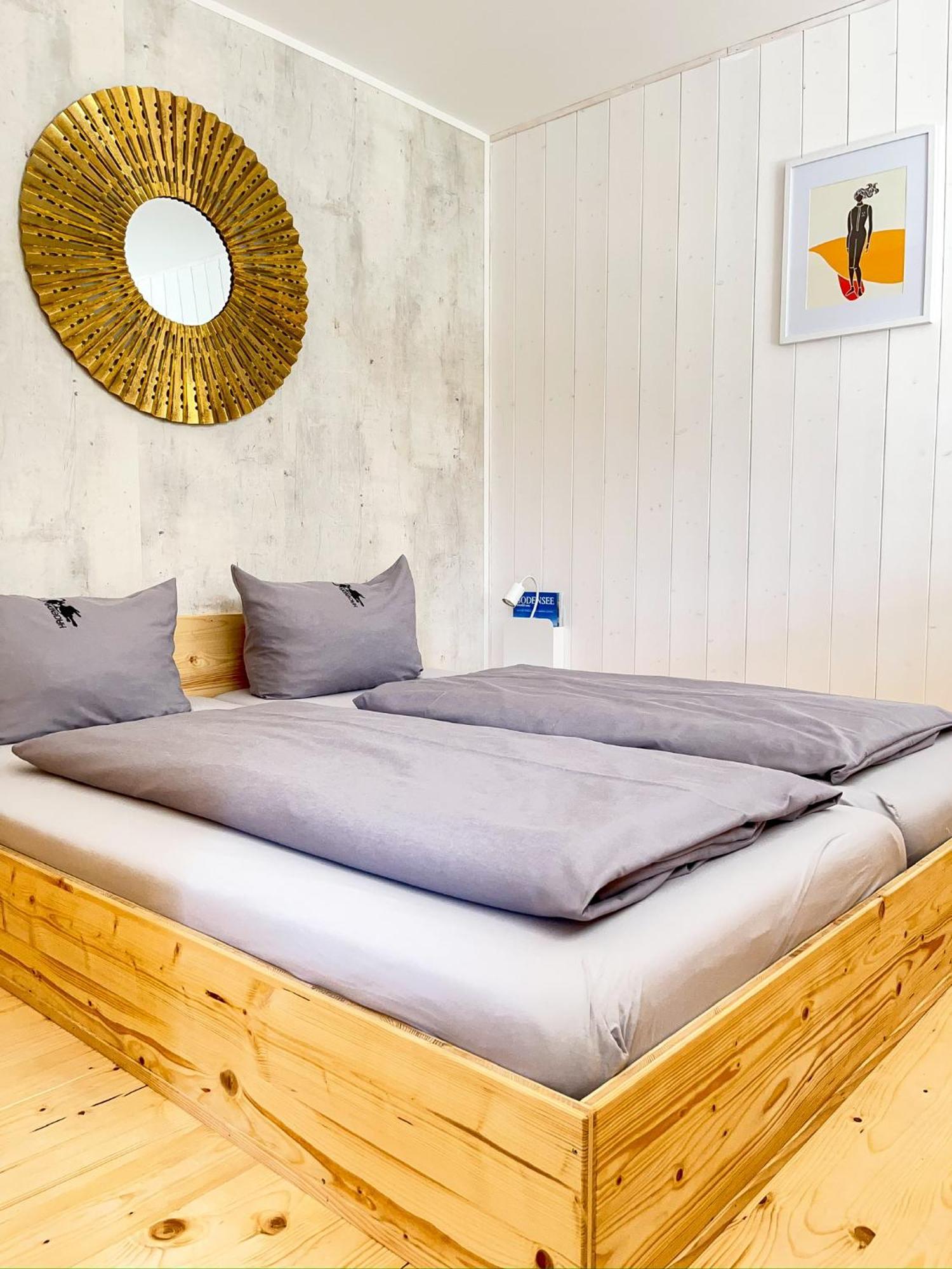 Hacienda Rooms Friedrichshafen Exterior photo
