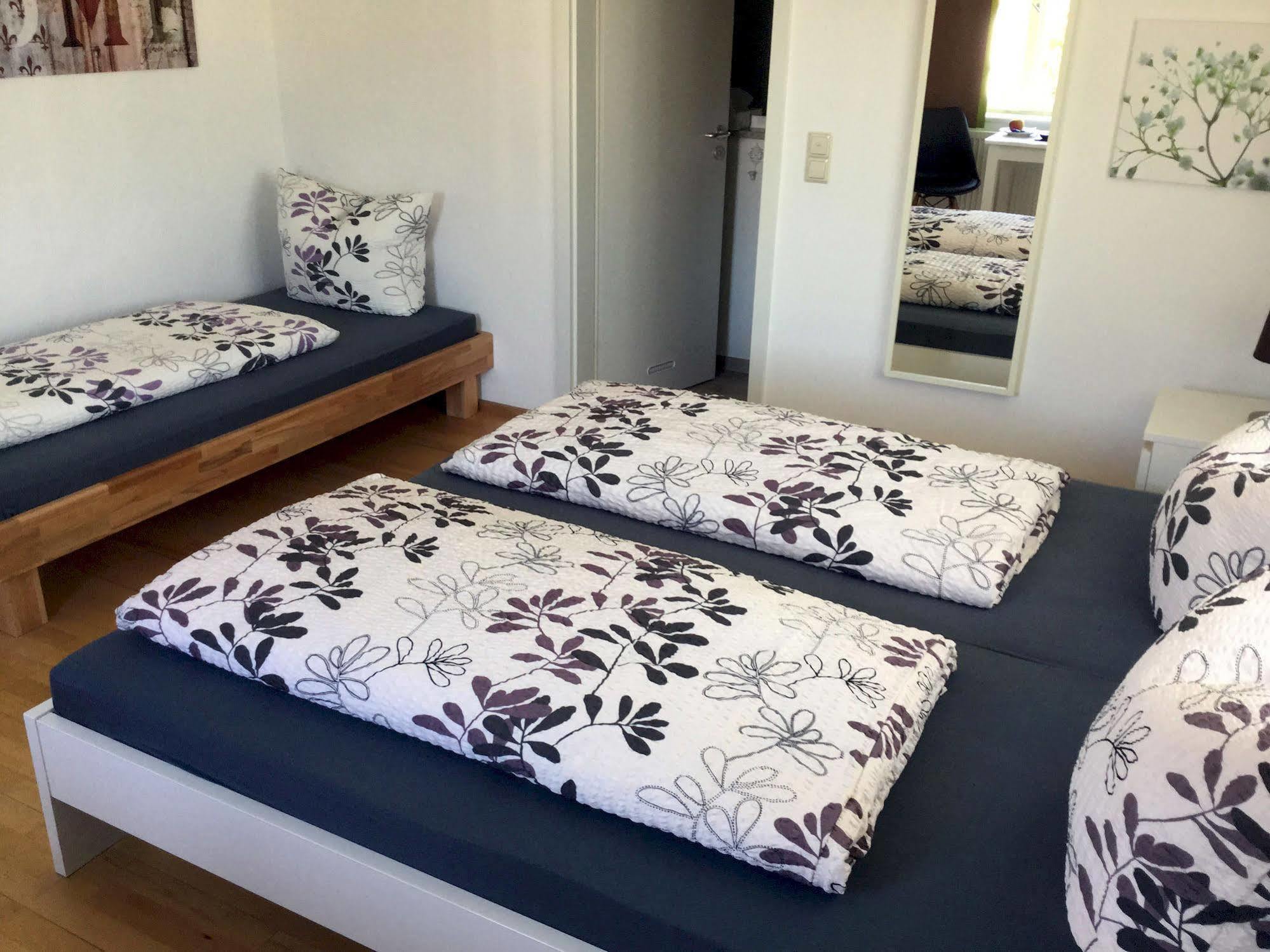 Hacienda Rooms Friedrichshafen Exterior photo